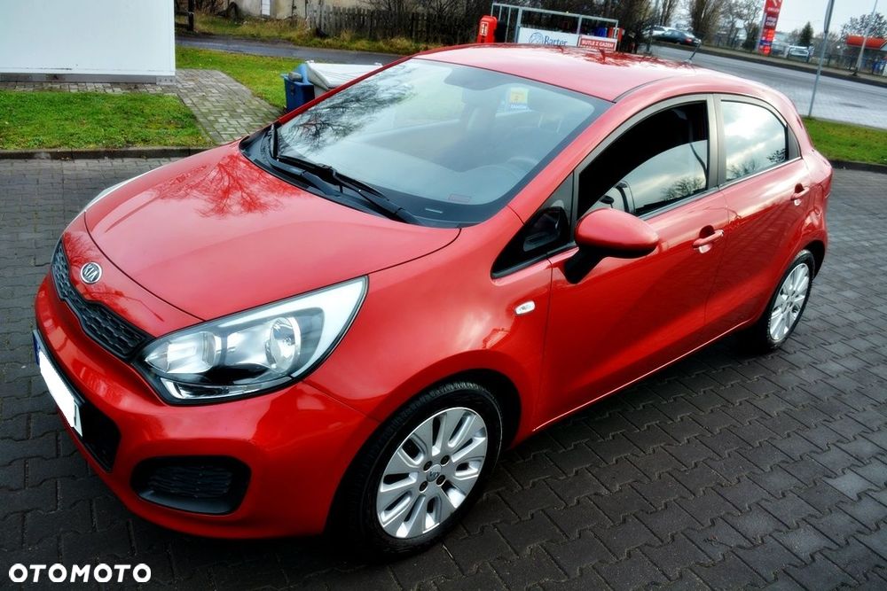 Kia Rio 1.2 Attract - 13