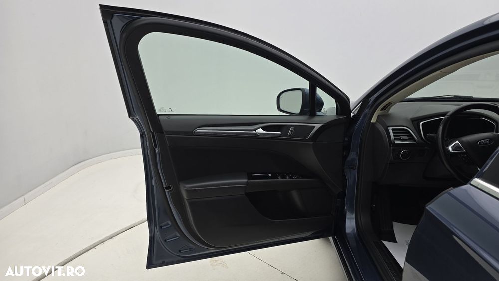 Ford Mondeo - 10