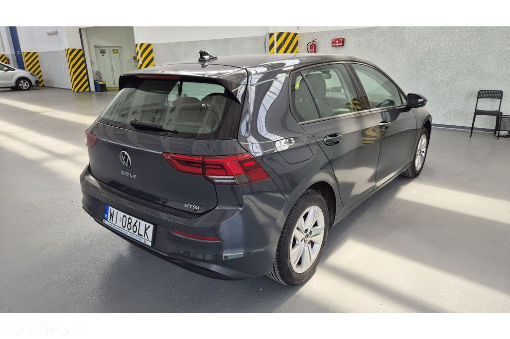Volkswagen Golf - 2