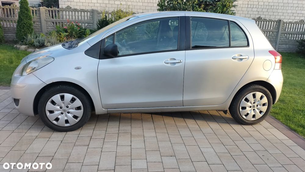 Toyota Yaris 1.4 D-4D Terra - 9