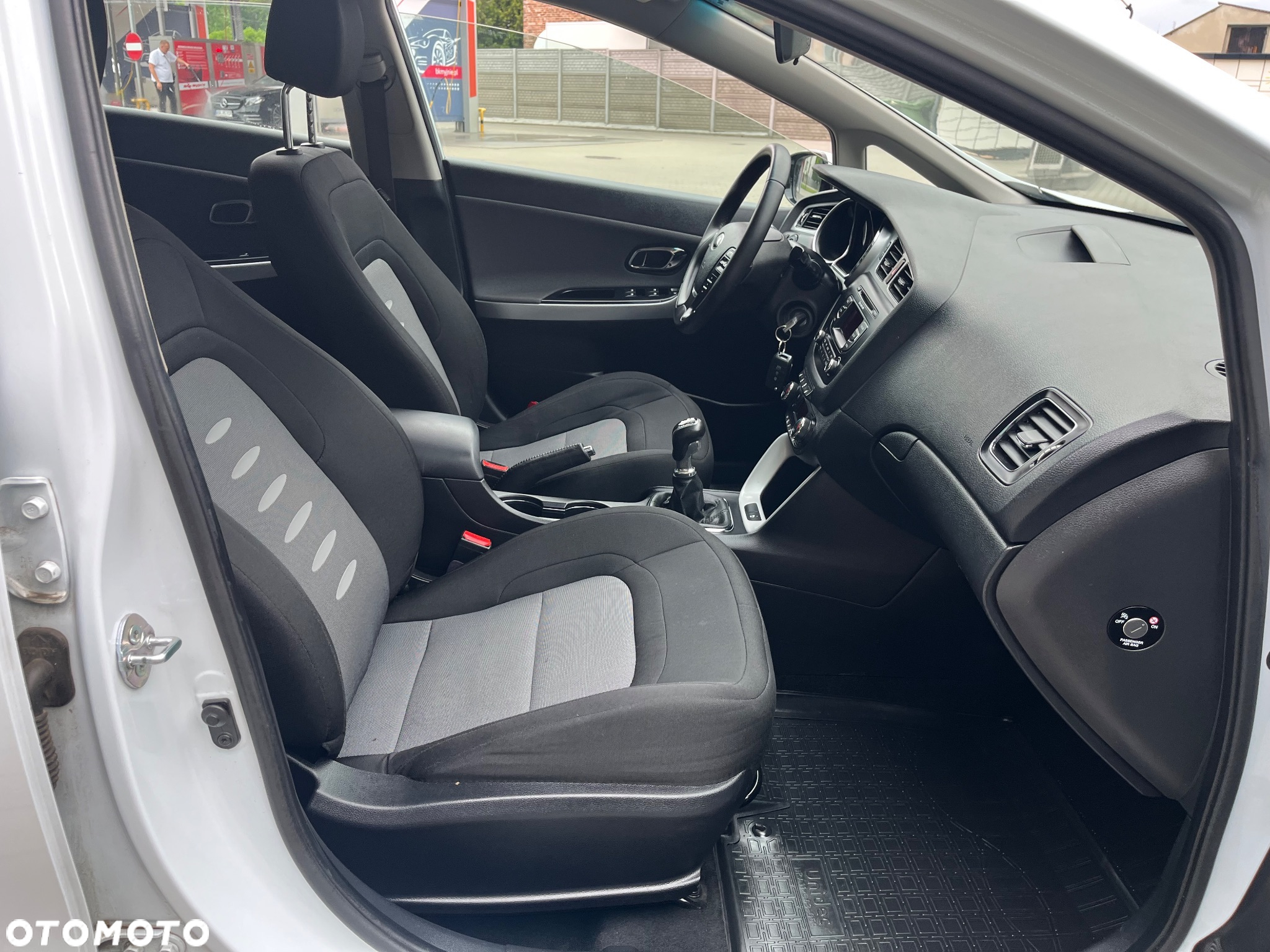 Kia Ceed 1.6 CRDi 128 Vision - 7