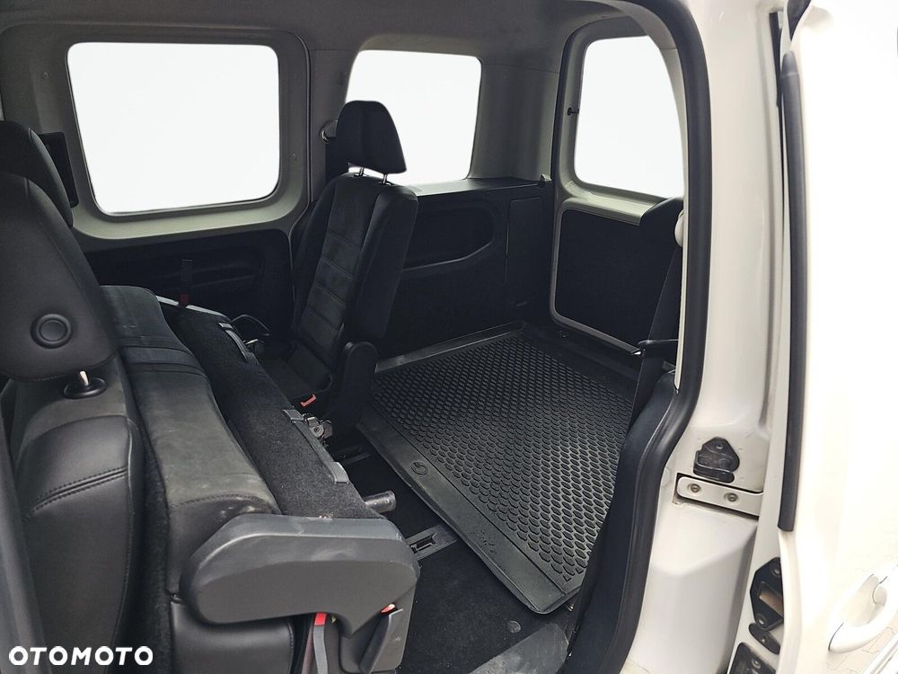 Volkswagen Caddy - 28