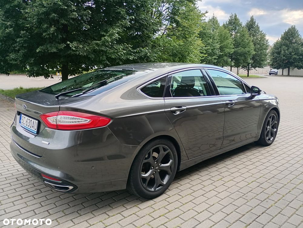 Ford Mondeo 2.0 EcoBoost Titanium - 3