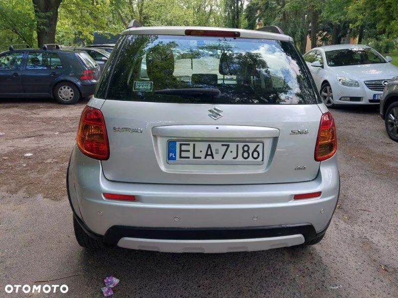 Suzuki SX4 Classic 2.0 DDiS 4x4 Comfort - 4