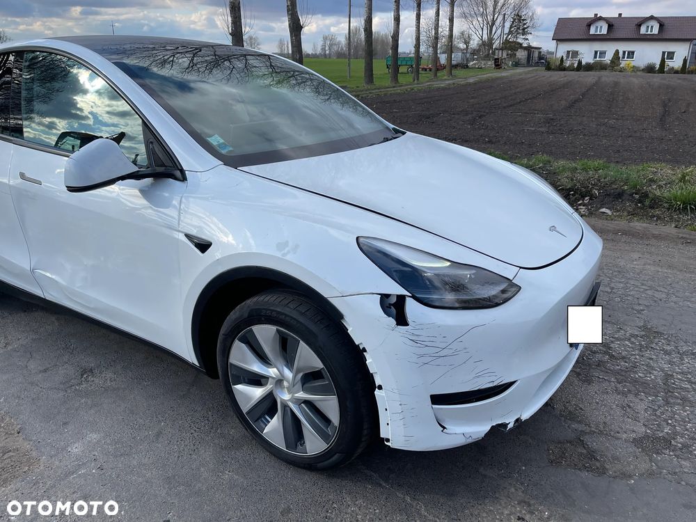 Tesla Model Y Standard - 31
