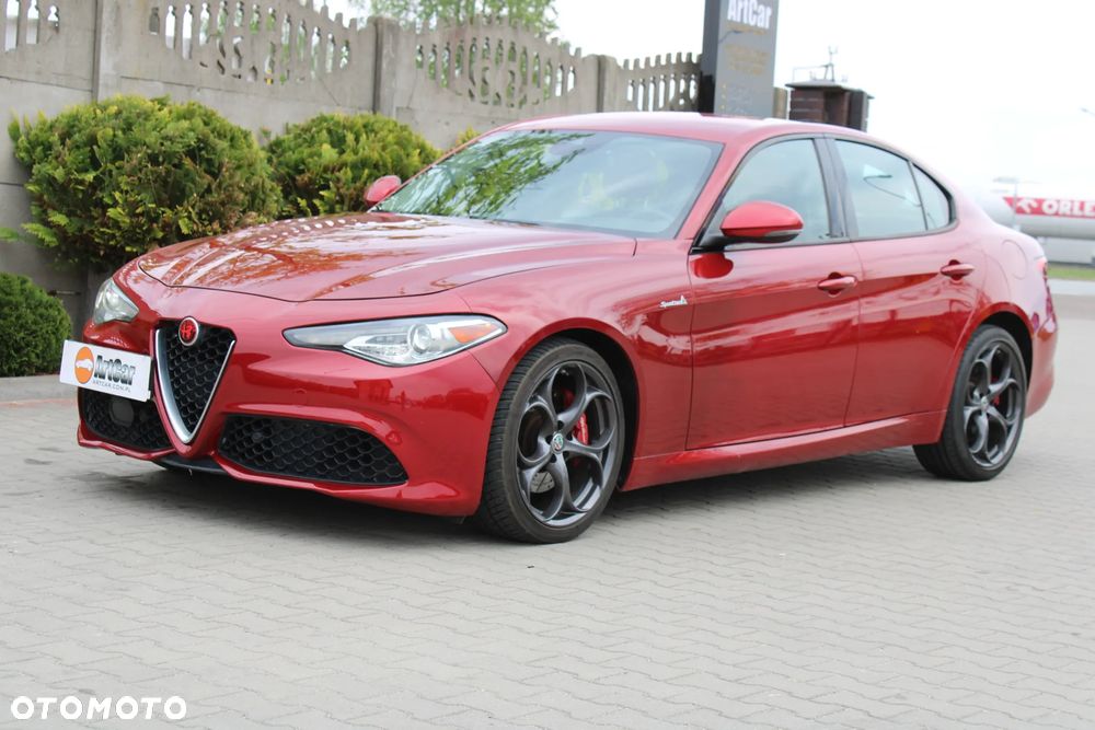 Alfa Romeo Giulia 2.0 Turbo 16V AT8-Q4 Veloce Ti - 13