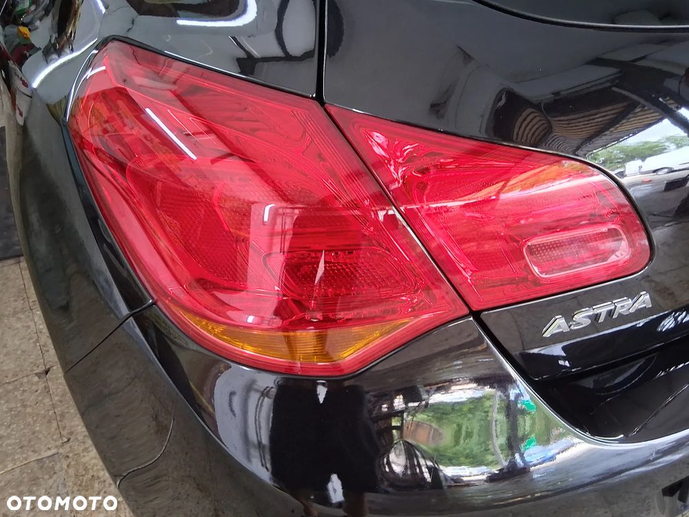 Opel Astra 1.4 Turbo - 23