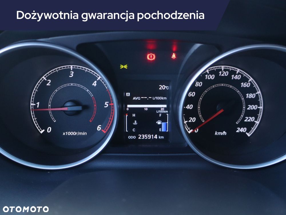 Mitsubishi Outlander - 13