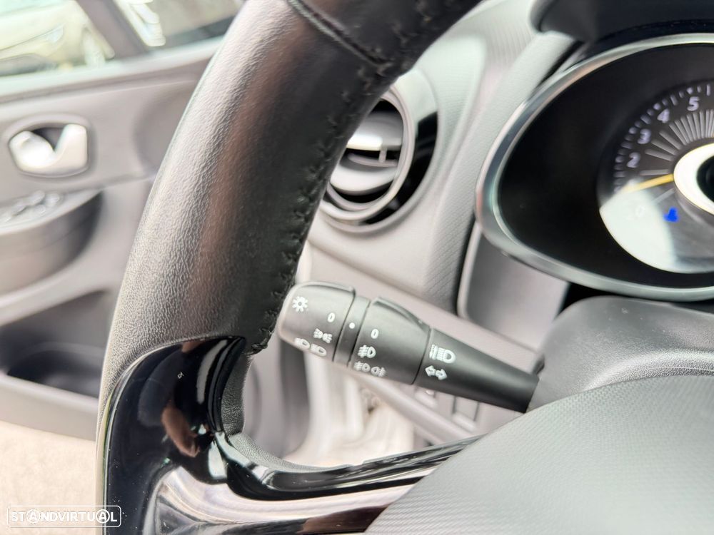 Renault Clio 0.9 TCe Limited - 15