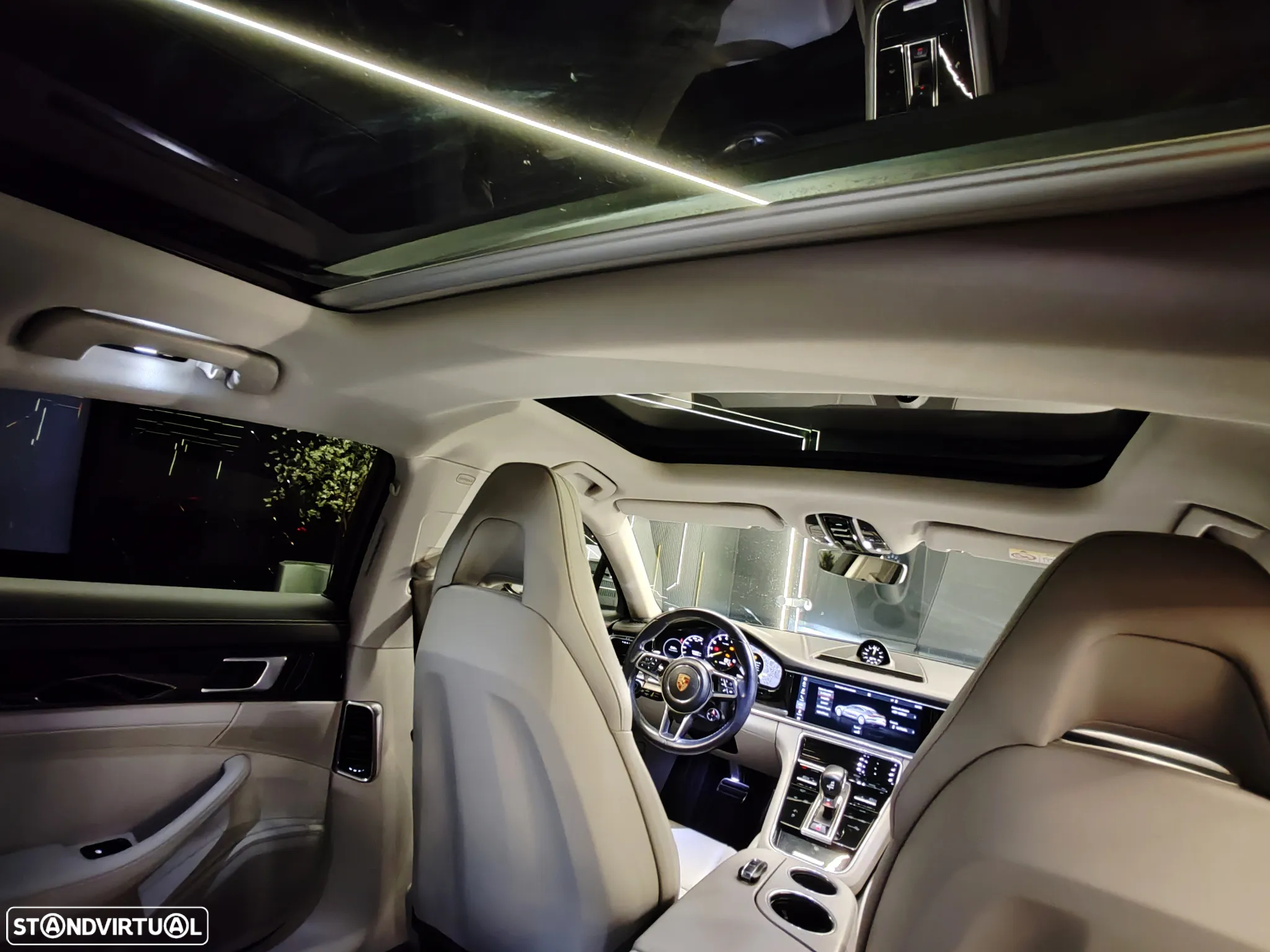 Porsche Panamera 4 E-Hybrid - 4