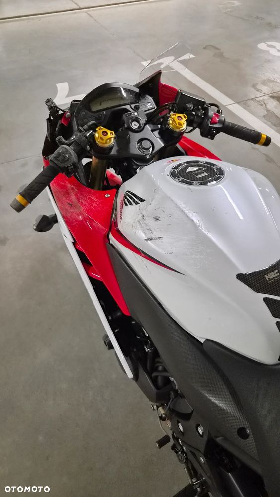 Honda CBR - 19