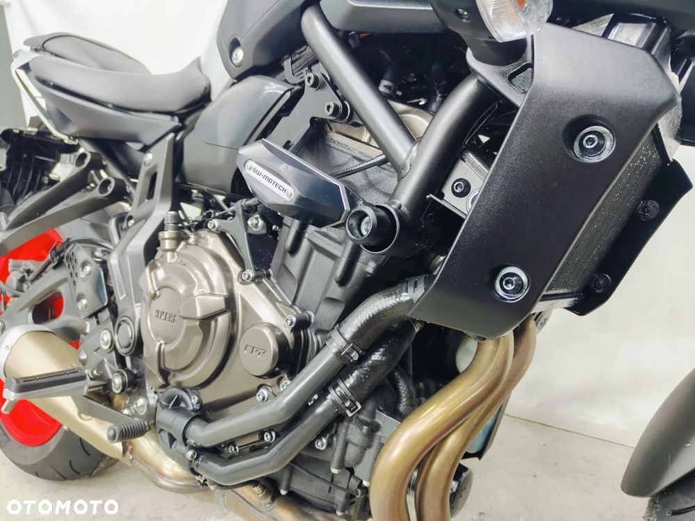 Yamaha MT - 7