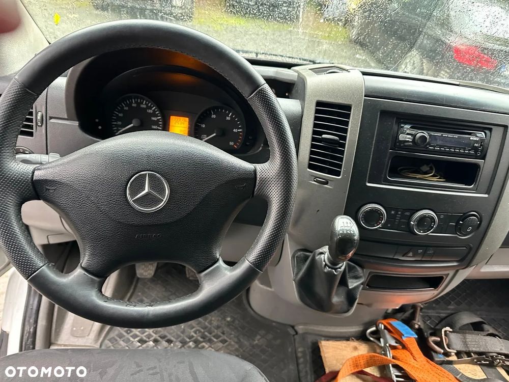 Mercedes-Benz Sprinter - 7