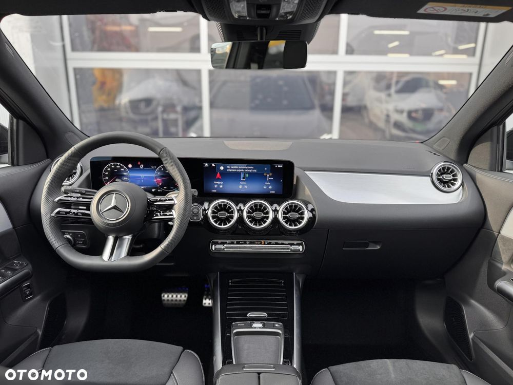 Mercedes-Benz GLA 220 mHEV 4-Matic AMG Line 8G-DCT - 15