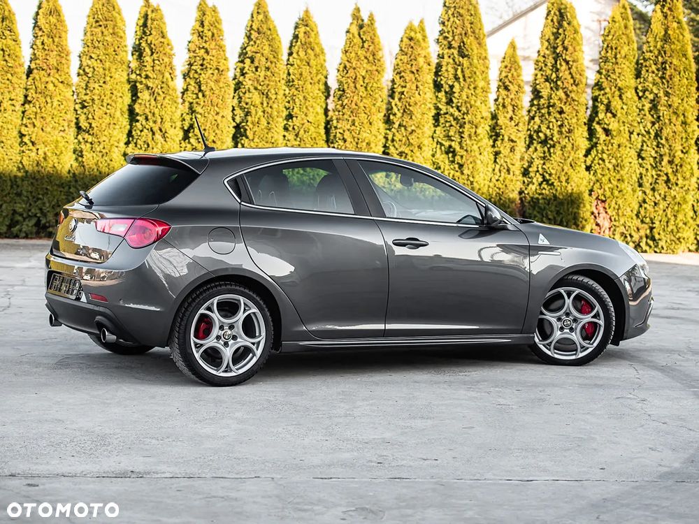 Alfa Romeo Giulietta 1.8 TBi 16V TCT Quadrifoglio Verde - 15