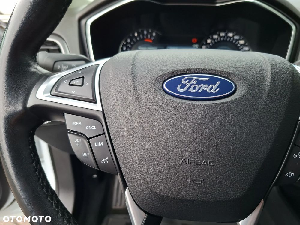 Ford Mondeo 2.0 EcoBlue Titanium - 23