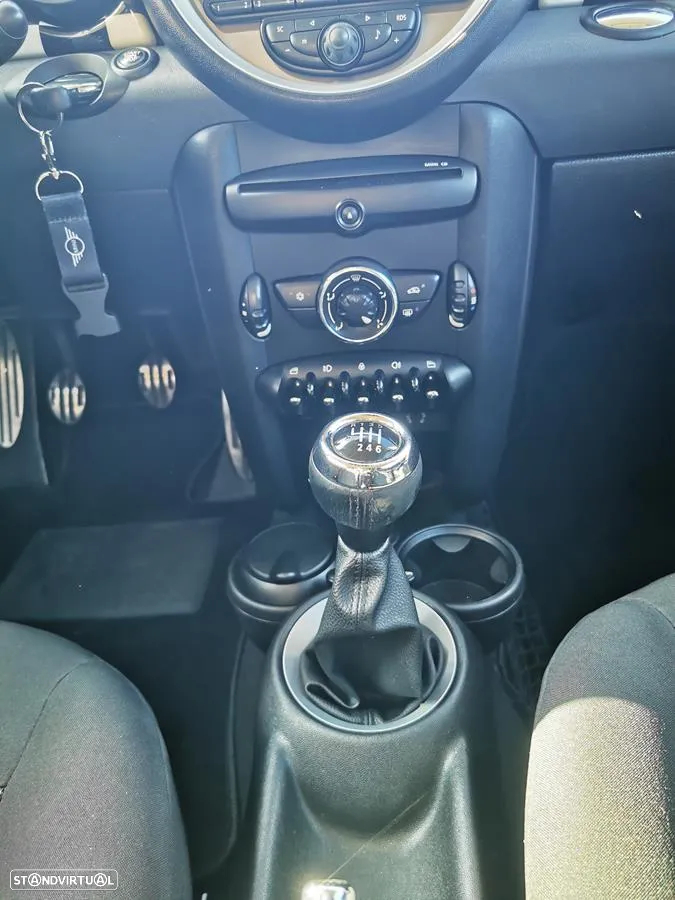 MINI 3 Portas Cooper D - 29