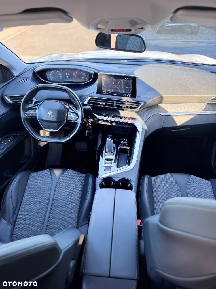 Peugeot 3008 - 25