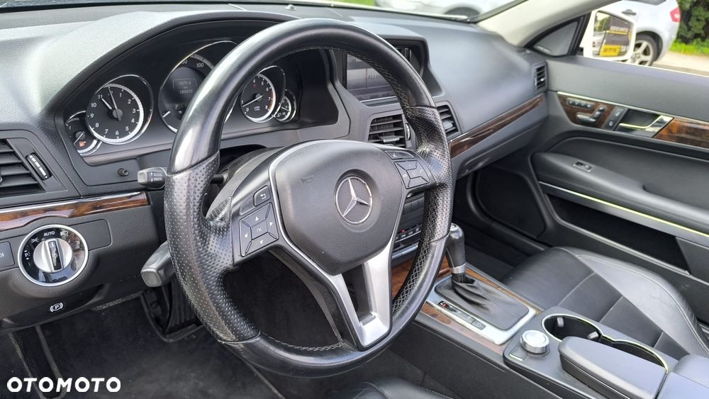 Mercedes-Benz Klasa E 350 Cabrio 7G-TRONIC - 28