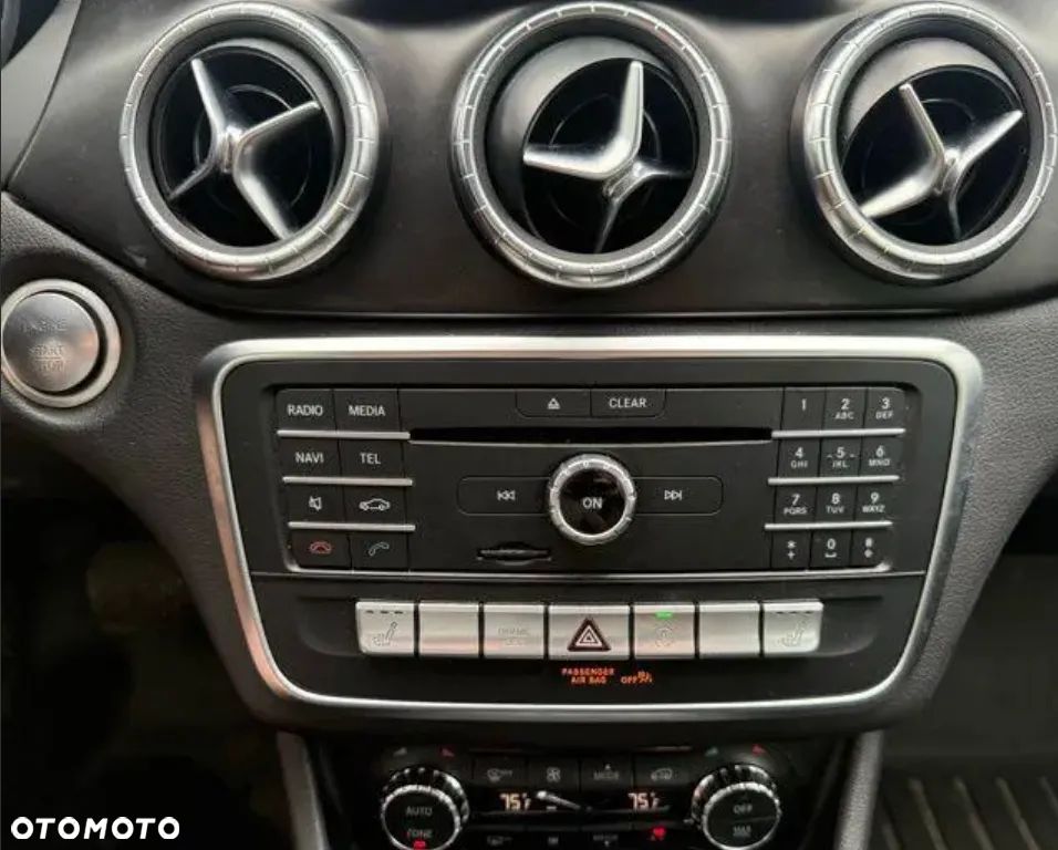 Mercedes-Benz CLA 250 4-Matic AMG Line - 11
