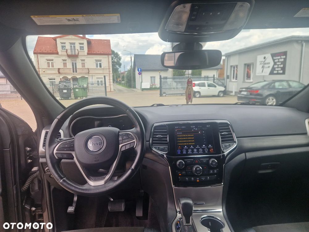 Jeep Grand Cherokee - 10