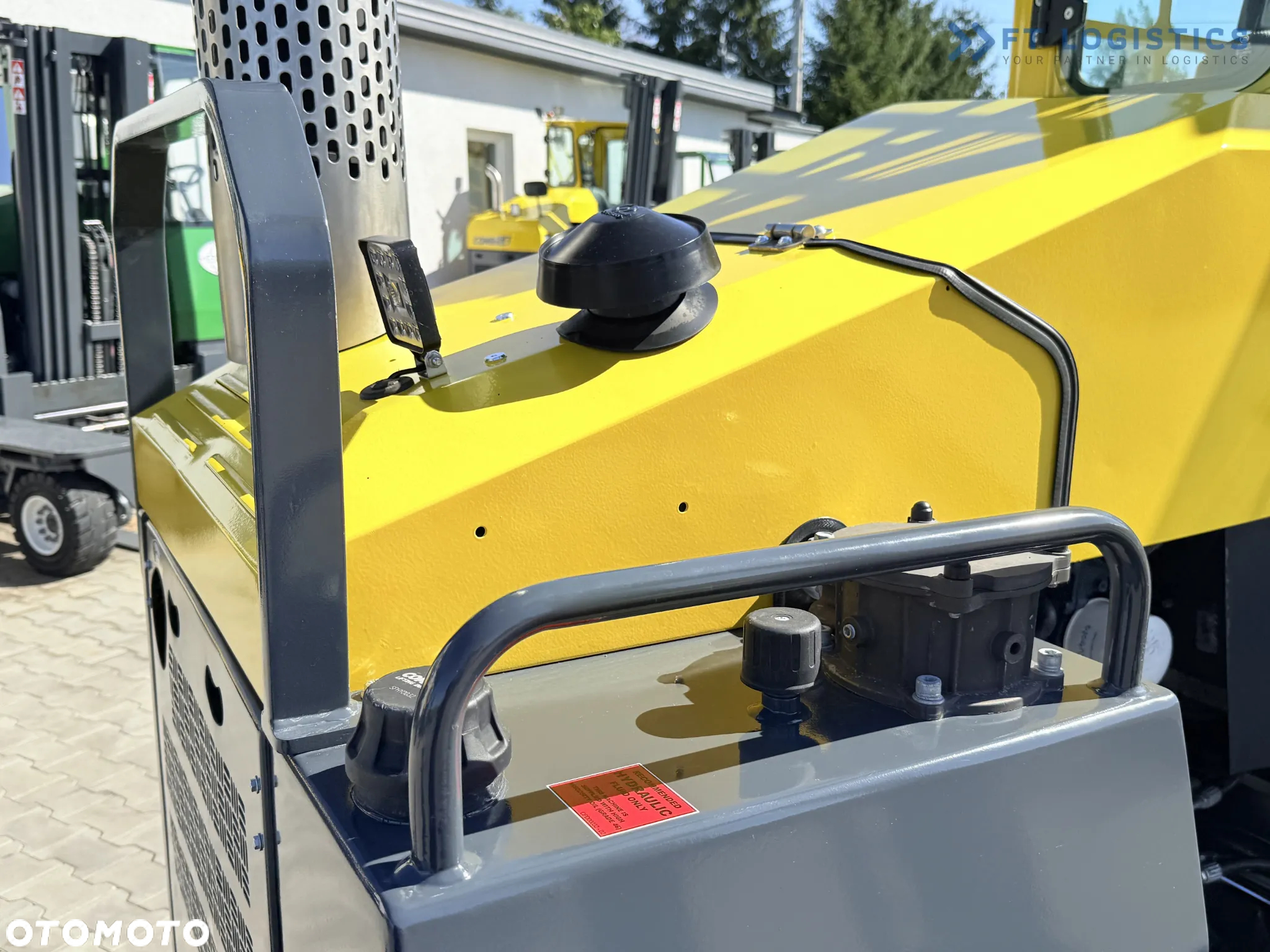 Combilift WÓZEK CZTEROKIERUNKOWY - WIELOKIERUNKOWY C4000 / DIESEL / DUPLEX 4100MM /JEDYNE 2888 MOTOGODZIN /  POZYCJONER WIDEŁ / PEŁNA KABINA - OGRZEWANIE / STAN IDEALNY / Szeroka oferta wózków czterokierunkowych i bocznych, dopasowanych do różnorodnych potrzeb i zastosowań - 36