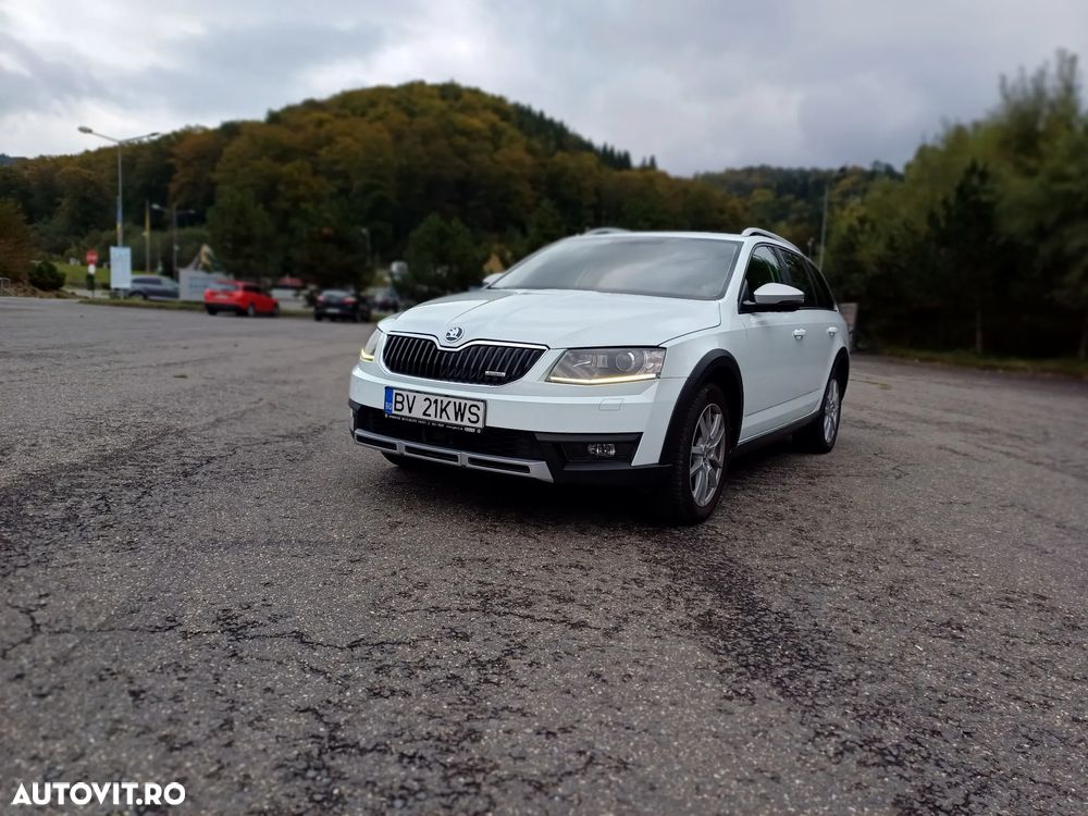 Skoda Octavia Combi Diesel 2.0 TDI 4X4 DSG Scout - 1