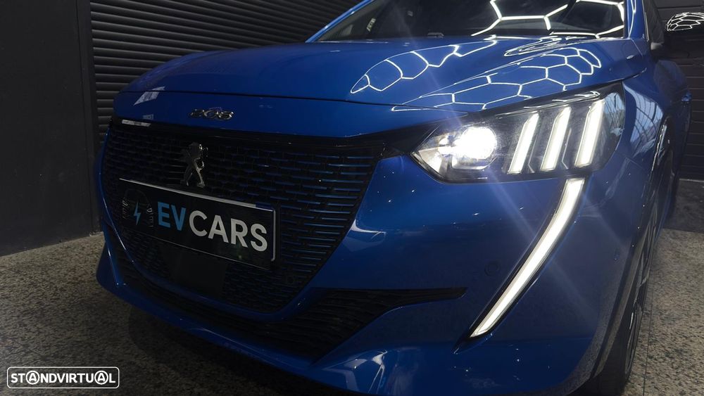Peugeot e-208 GT - 24