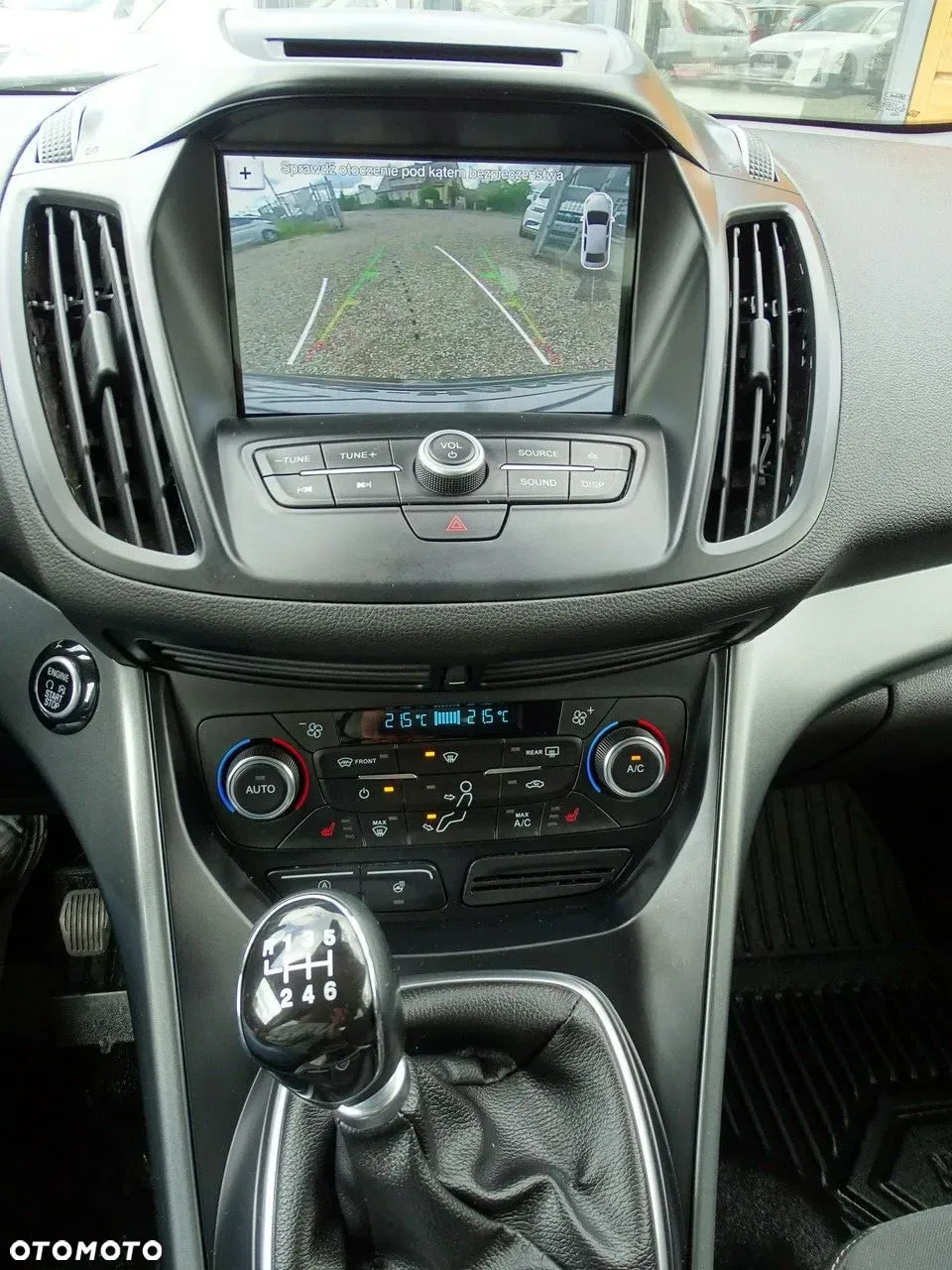 Ford Kuga 1.5 EcoBoost 2x4 Black & Silver - 11