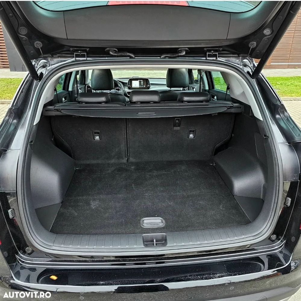 Hyundai Tucson 2.0 CRDI 4WD Automatik Premium - 18