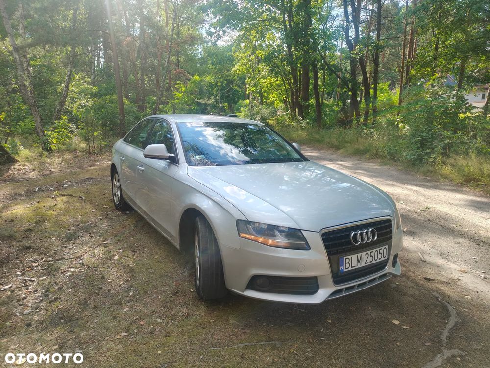 Audi A4 Limousine - 3