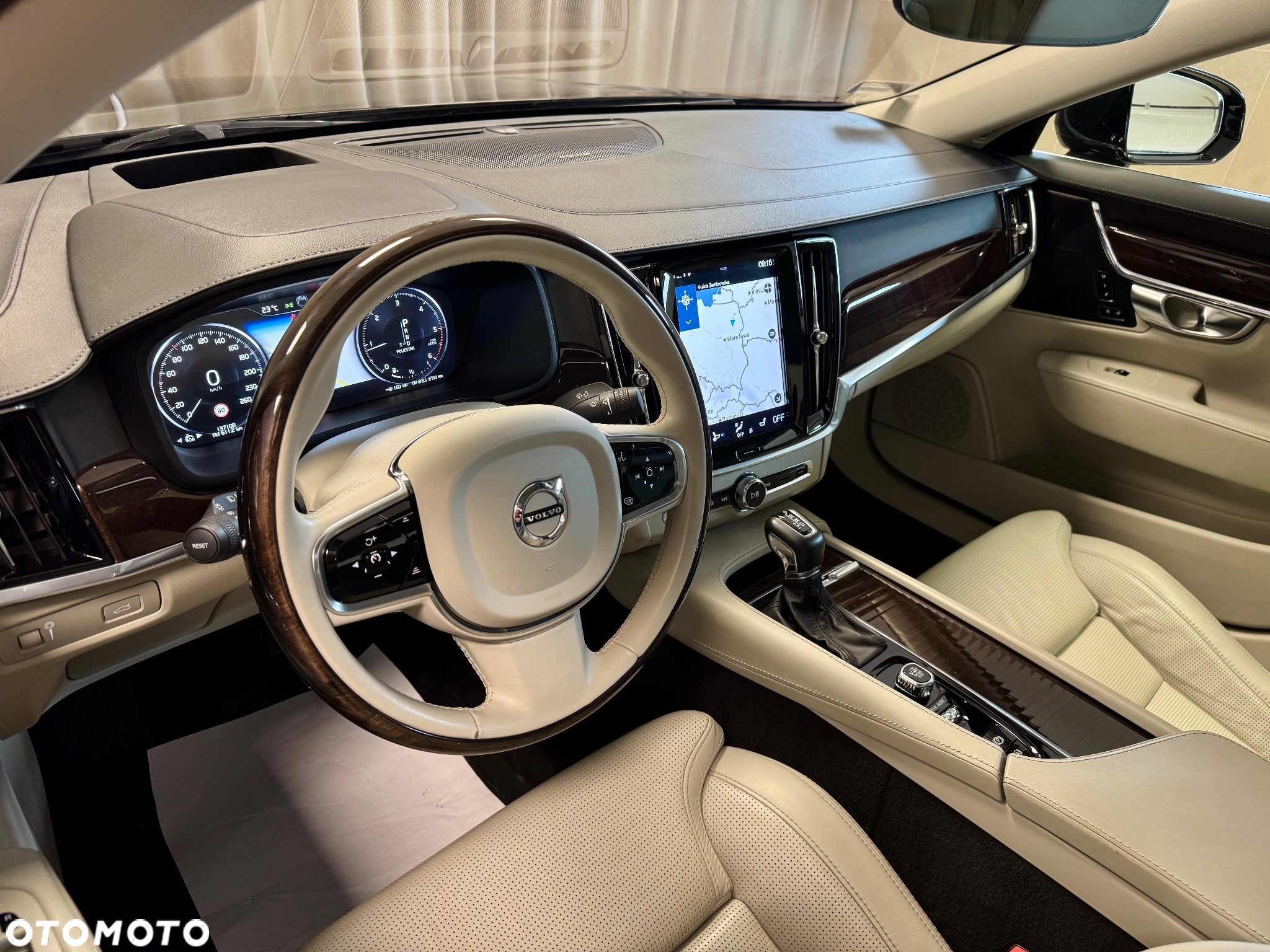 Volvo S90 D5 SCR AWD Inscription - 17