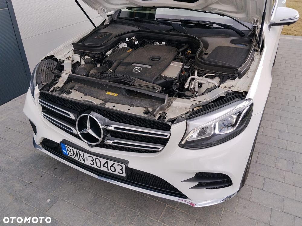 Mercedes-Benz GLC 250 4Matic 9G-TRONIC AMG Line - 14