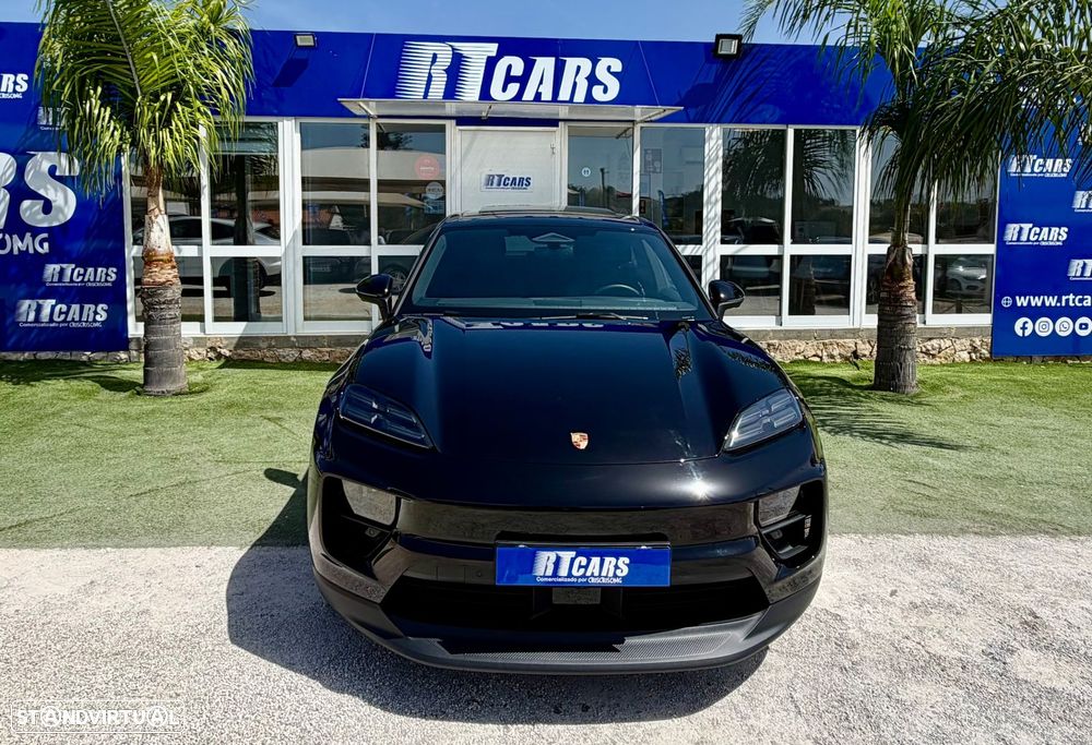 Porsche Macan Electric - 3