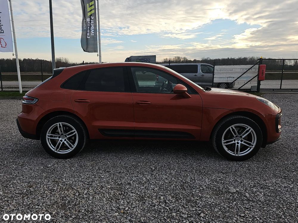 Porsche Macan T - 4
