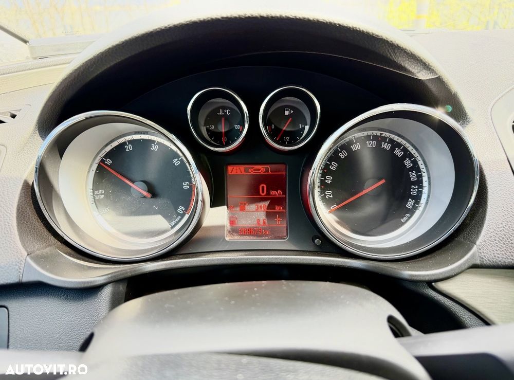 Opel Insignia - 7