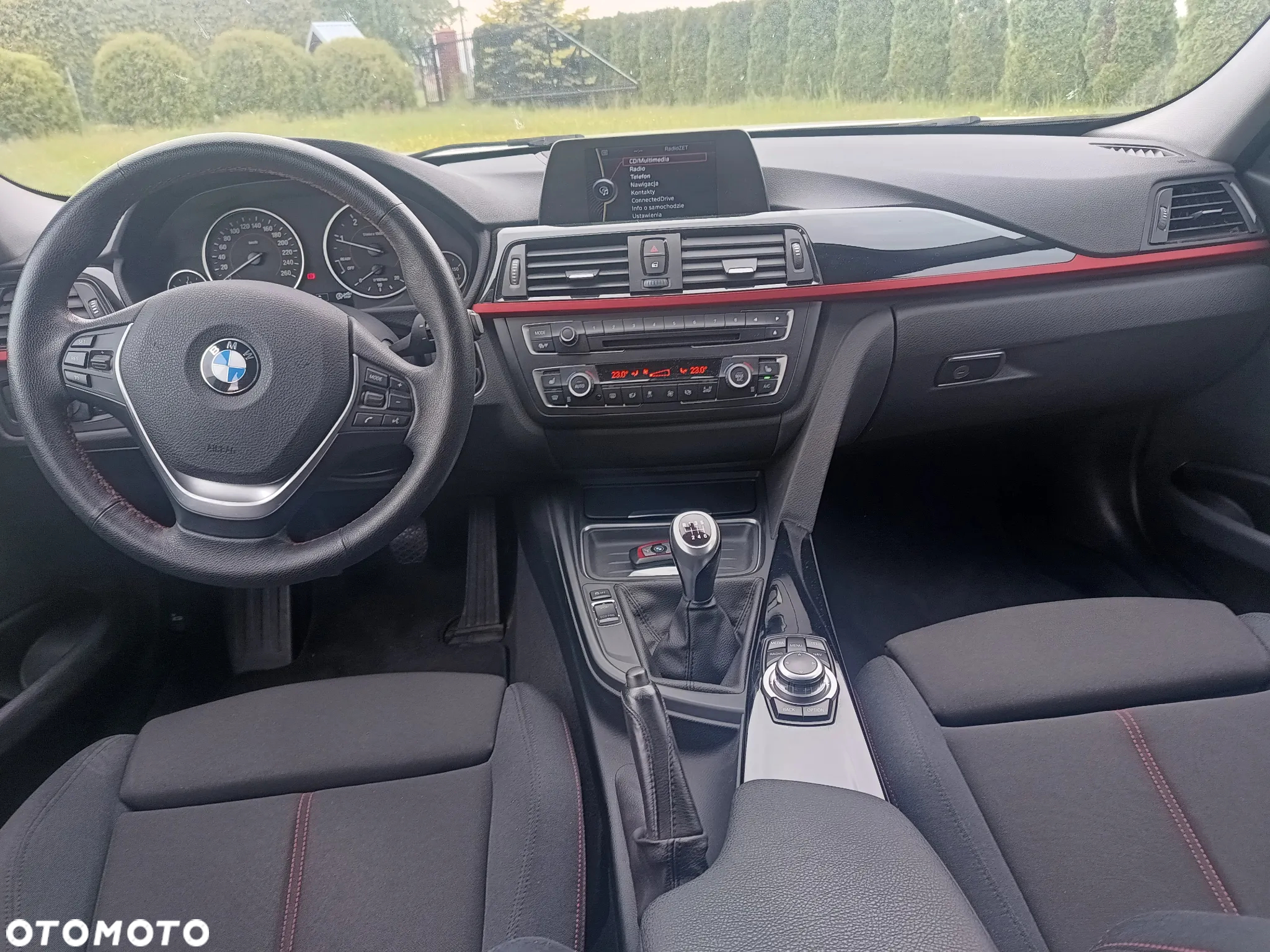 BMW Seria 3 320d Sport Line - 10