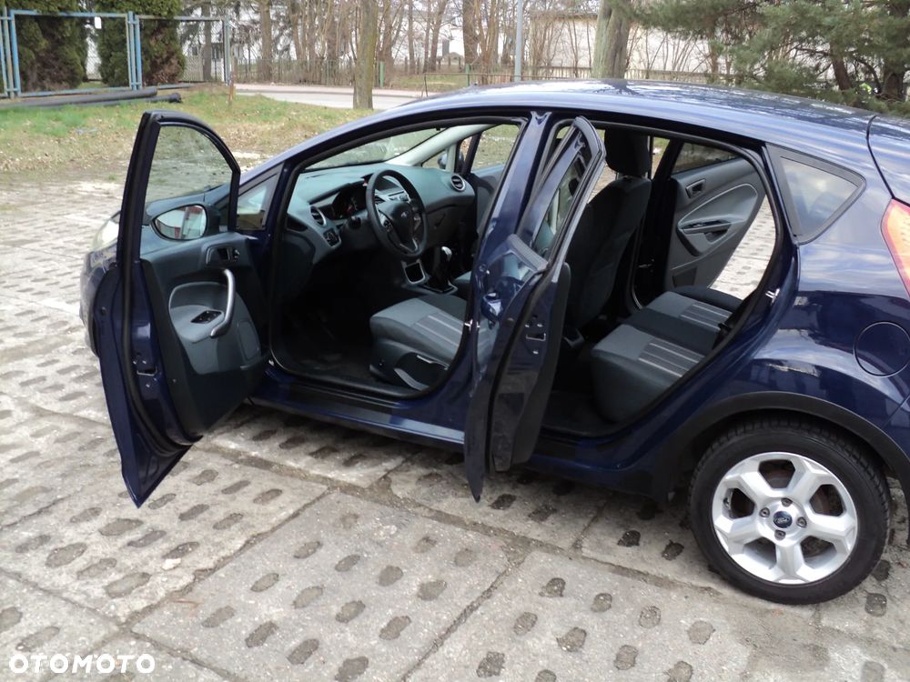 Ford Fiesta 1.25 Champions Edition - 10