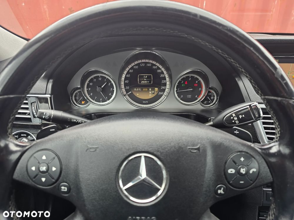 Mercedes-Benz Klasa E 220 CDI DPF BlueEFFICIENCY 7G-TRONIC Avantgarde - 11