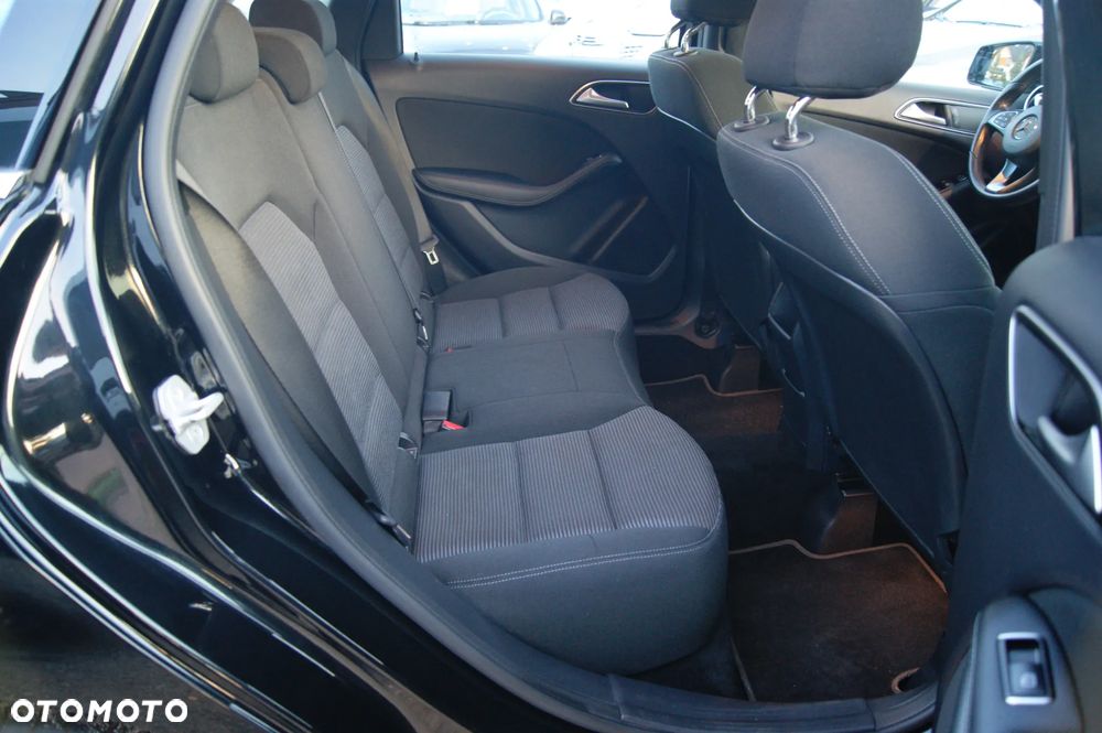 Mercedes-Benz Klasa B 180 (CDI) d 7G-DCT Style - 26