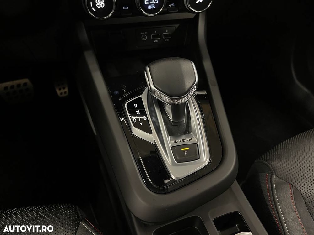 Renault Arkana E-TECH Hybrid RS Line - 23