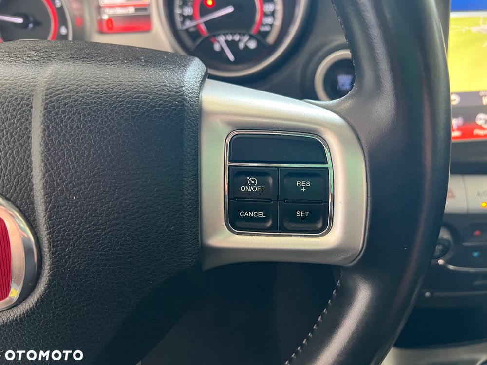 Fiat Freemont 2.0 Multijet Lounge - 32