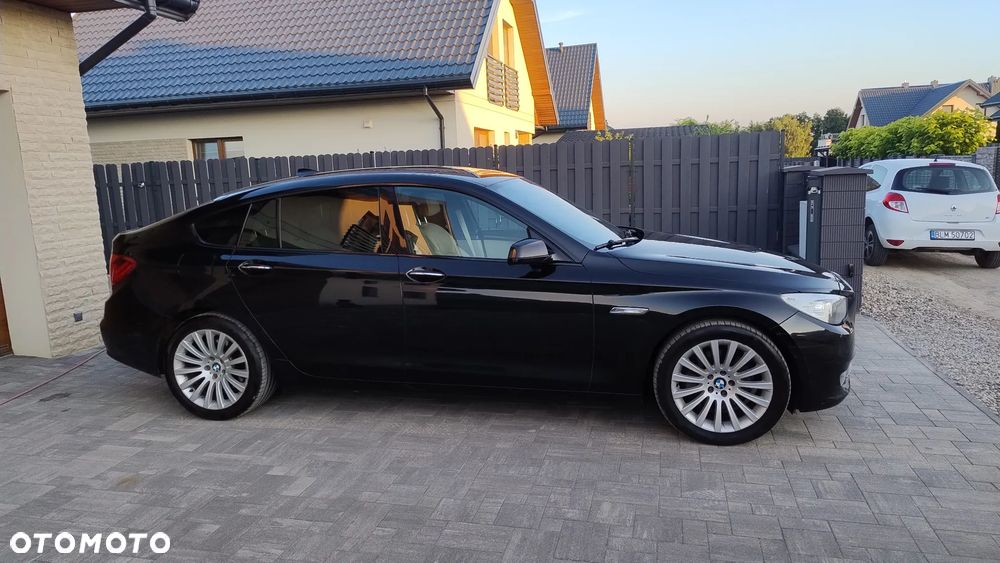 BMW Seria 5 530d xDrive - 10