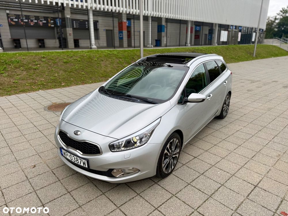 Kia Ceed 1.6 CRDi 128 ISG Platinum Edition - 10