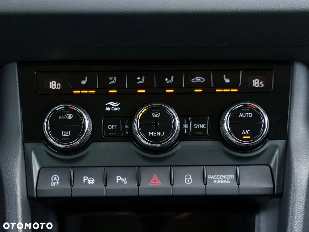Skoda Karoq 1.5 TSI ACT DSG Sportline - 22