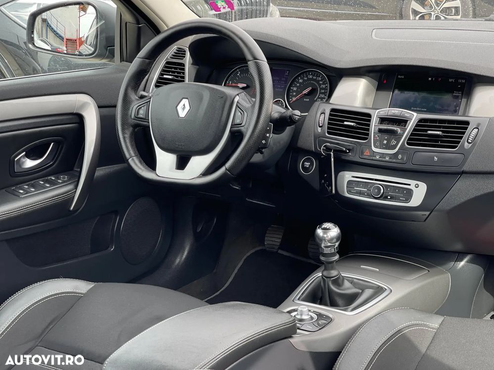 Renault Laguna dCi 110 FAP Limited - 8