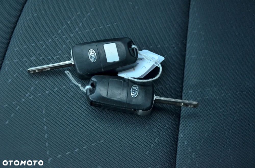 Kia Rio 1.2 Attract - 26