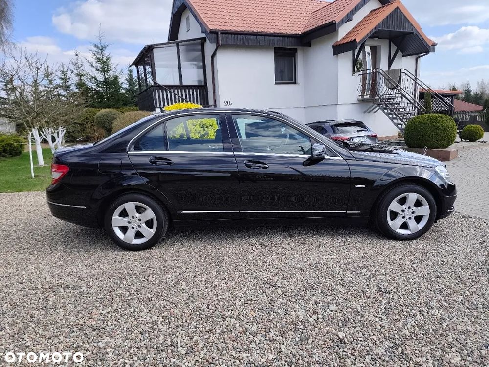 Mercedes-Benz Klasa C 180 Kompressor BlueEFFICIENCY Elegance - 4