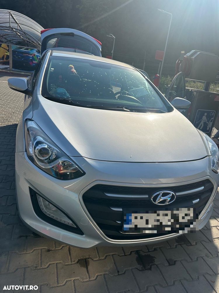 Hyundai i30 1.6 CRDI DPF 5DR MT Highway - 5