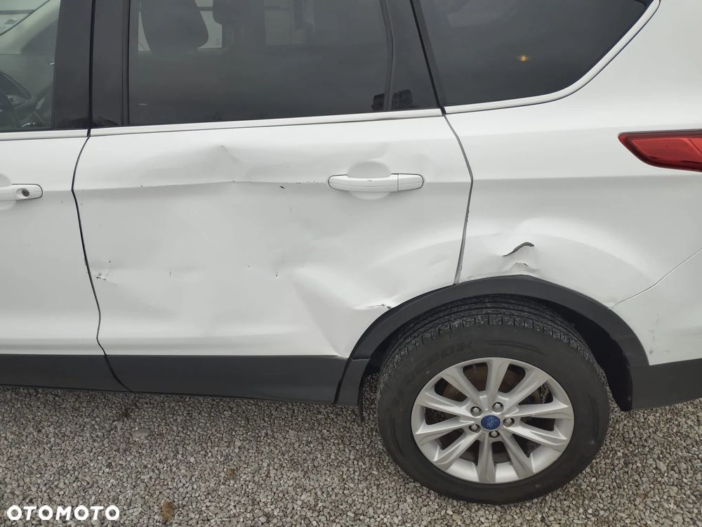 Ford Kuga - 4
